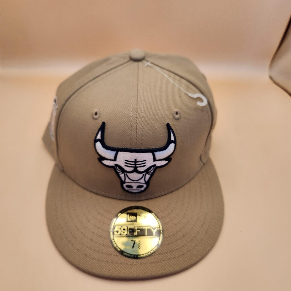 Chicago Bulls Hat Cap Fitted Mens 7 5/8 Beige NBA Basketball 6X Champs New Era